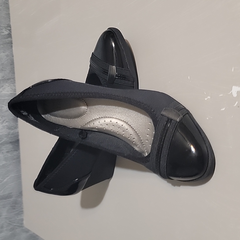 Time&Tru Women's Black Wedge Heels Size 7.5